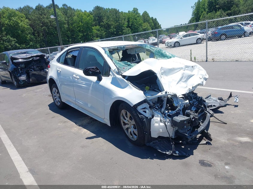 2022 Toyota Corolla VIN JTDEPMAEXN3006039 IAAI salvage auction — FRONT & REAR, Salvage Title, sold $900 on 2026-07-22 (photo 1)