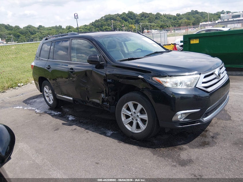 2012 Toyota Highlander VIN 5TDBK3EH2CS135632 IAAI salvage auction — RIGHT SIDE, Salvage Title, sold $3,350 on 2026-07-07 (photo 1)