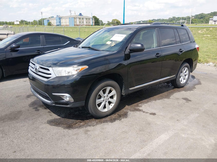 2012 Toyota Highlander VIN 5TDBK3EH2CS135632 IAAI salvage auction — RIGHT SIDE, Salvage Title, sold $3,350 on 2026-07-07 (photo 2)