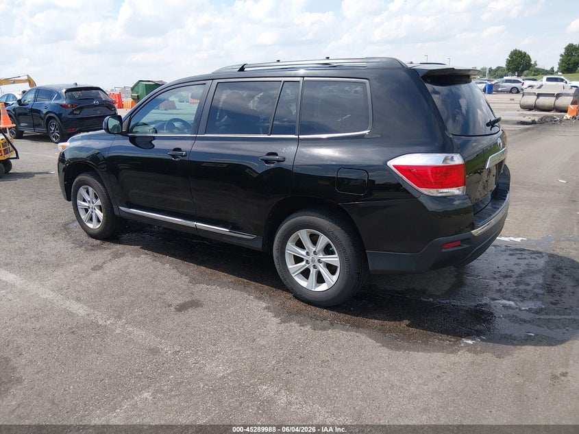 2012 Toyota Highlander VIN 5TDBK3EH2CS135632 IAAI salvage auction — RIGHT SIDE, Salvage Title, sold $3,350 on 2026-07-07 (photo 3)