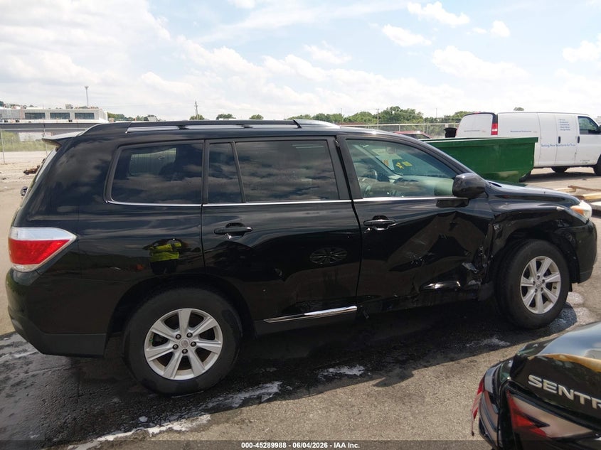 2012 Toyota Highlander VIN 5TDBK3EH2CS135632 IAAI salvage auction — RIGHT SIDE, Salvage Title, sold $3,350 on 2026-07-07 (photo 6)