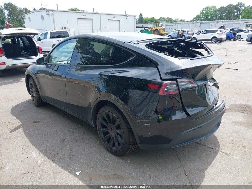 2023 Tesla Model y VIN 7SAYGDEE6PA182986 IAAI salvage auction — REAR END, Mv-907A (New York), sold $7,100 on 2026-07-28 (photo 3)
