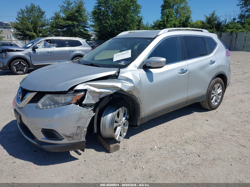2015 Nissan Rogue VIN KNMAT2MT1FP575431 IAAI salvage auction — LEFT FRONT, Salvage Title, sold $225 on 2026-07-28 (photo 2)