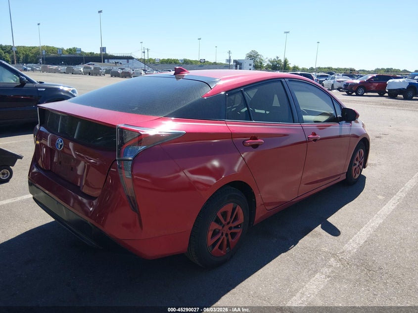 2018 Toyota Prius VIN JTDKARFU6J3063785 IAAI salvage auction — RIGHT FRONT, Clear (Pennsylvania), sold $2,600 on 2026-07-20 (photo 4)