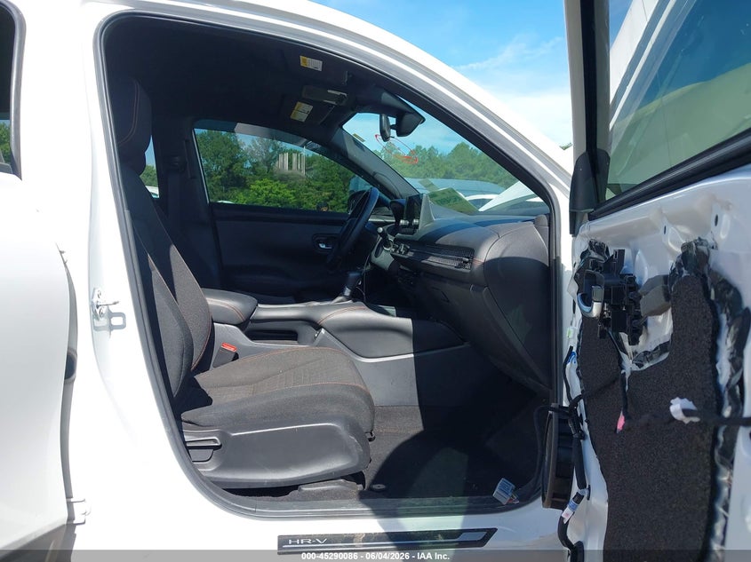 2023 Honda Hr-v VIN 3CZRZ1H54PM700625 IAAI salvage auction — RIGHT SIDE, Salvage Title, sold $8,525 on 2026-07-29 (photo 5)