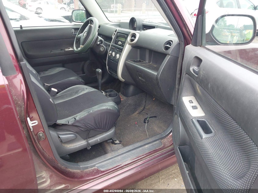2005 Scion Xb VIN JTLKT324950181158 IAAI salvage auction — FRONT & REAR, Salvage (North Carolina), sold $450 on 2026-07-09 (photo 5)