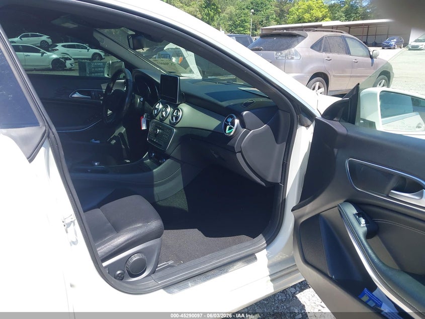 2015 Mercedes-benz Cla-klasse VIN WDDSJ4EB1FN163328 IAAI salvage auction — FRONT END, Wait Title, sold $1,050 on 2026-08-19 (photo 5)