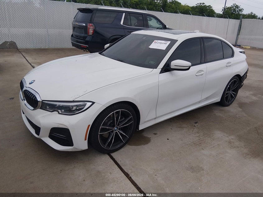 2022 BMW 3er VIN 3MW5R7J0XN8C77655 IAAI salvage auction — REAR END, Salvage Title, sold $14,850 on 2026-08-28 (photo 2)
