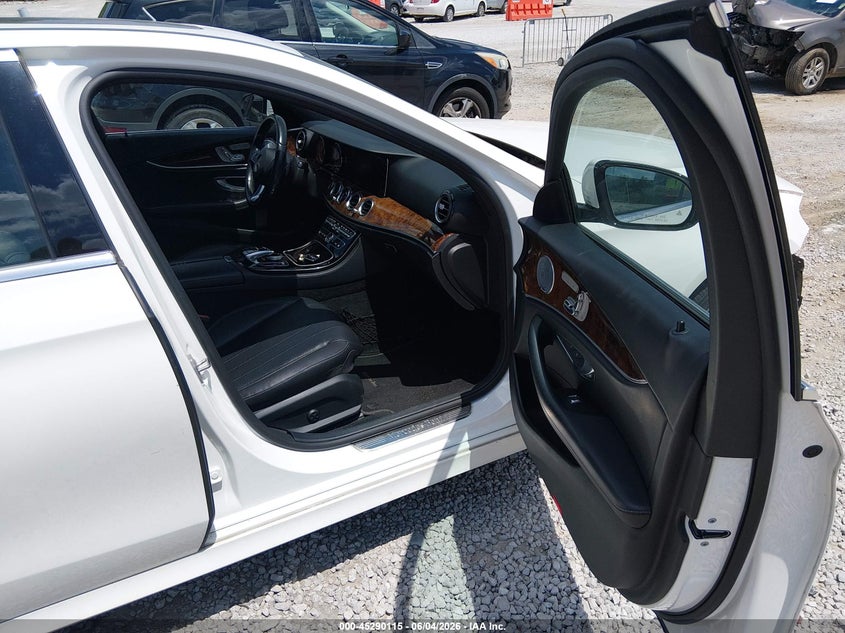 2017 Mercedes-benz E-klasse VIN WDDZF4JB0HA024212 IAAI salvage auction — FRONT END, Salvage Title, sold $6,250 on 2026-07-15 (photo 5)