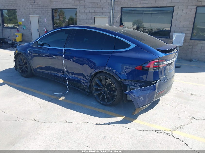 2018 Tesla Model x VIN 5YJXCBE21JF128634 IAAI salvage auction — SIDE, Wait Title, sold $6,200 on 2026-09-08 (photo 3)