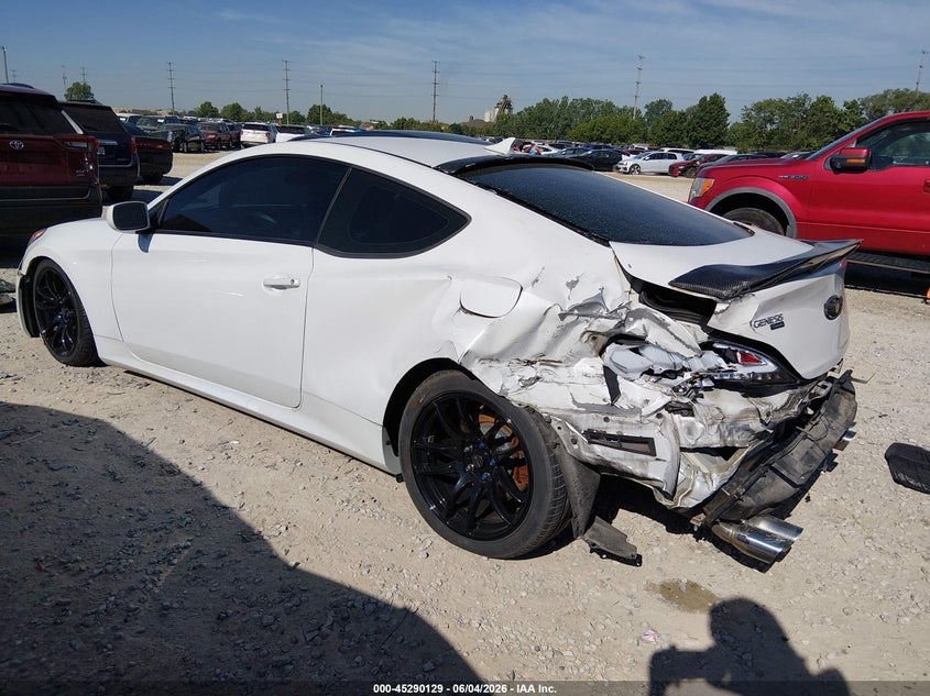 2013 Hyundai Genesis VIN KMHHT6KD9DU107524 IAAI salvage auction — FRONT & REAR, Salvage Title, sold $650 on 2026-07-15 (photo 3)