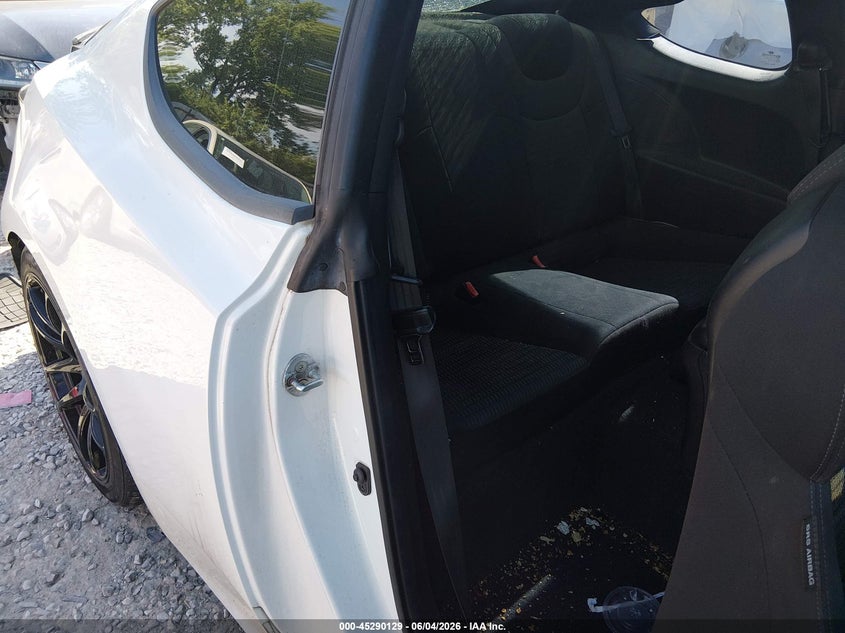 2013 Hyundai Genesis VIN KMHHT6KD9DU107524 IAAI salvage auction — FRONT & REAR, Salvage Title, sold $650 on 2026-07-15 (photo 8)