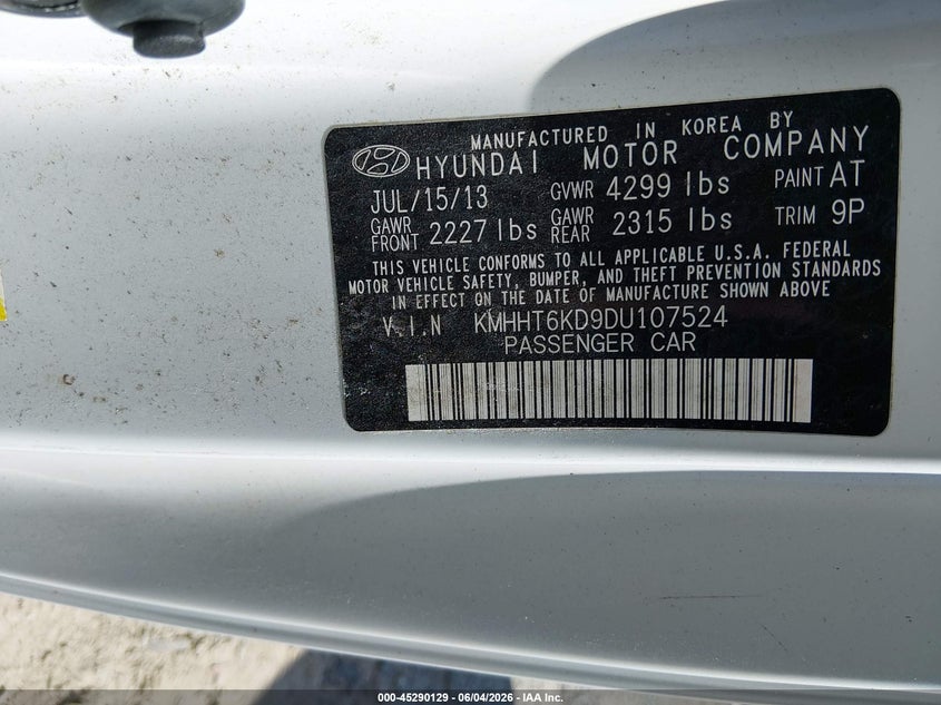 2013 Hyundai Genesis VIN KMHHT6KD9DU107524 IAAI salvage auction — FRONT & REAR, Salvage Title, sold $650 on 2026-07-15 (photo 9)