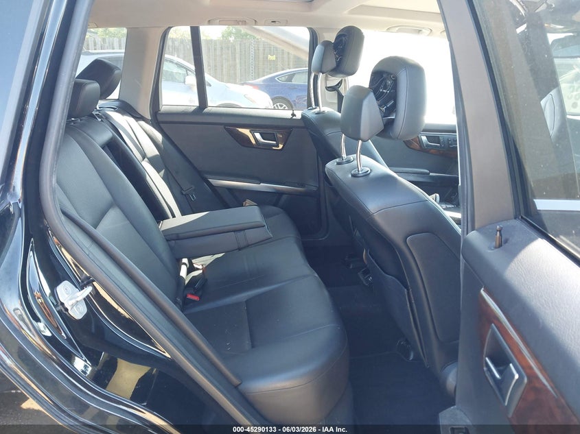 2013 Mercedes-benz Glk-klasse VIN WDCGG5HB8DF952478 IAAI salvage auction — REAR END, Wait Title, sold $4,850 on 2026-08-14 (photo 8)
