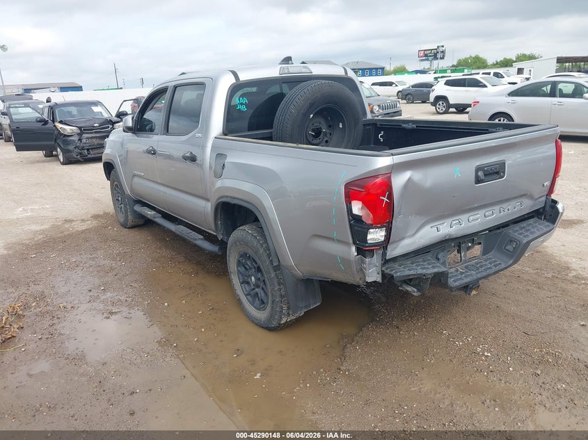 2021 Toyota Tacoma VIN 5TFAZ5CN1MX105898 IAAI salvage auction — REAR END, Salvage Title, sold $10,400 on 2026-07-22 (photo 3)