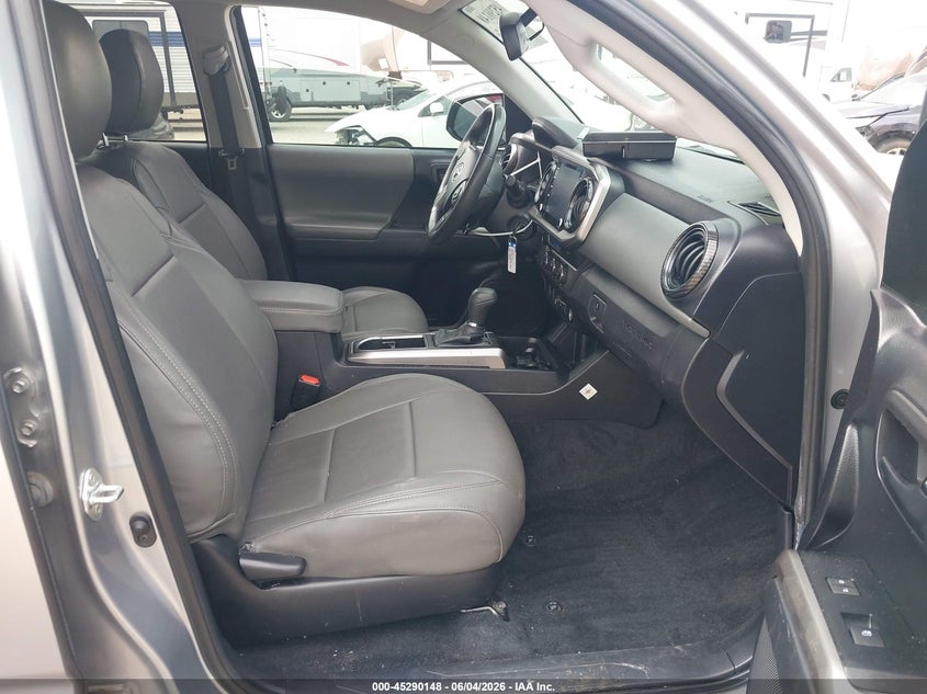 2021 Toyota Tacoma VIN 5TFAZ5CN1MX105898 IAAI salvage auction — REAR END, Salvage Title, sold $10,400 on 2026-07-22 (photo 5)