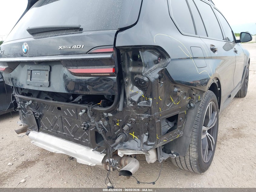 2025 BMW X7 VIN 5UX23EM06S9X31262 IAAI salvage auction — REAR END, Salvage Title, sold $57,125 on 2026-08-03 (photo 6)