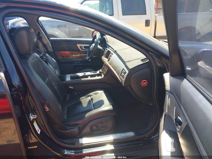 2010 Jaguar Xf VIN SAJWA0GB9ALR75273 IAAI salvage auction — LEFT FRONT, Salvage (Alabama), sold $225 on 2026-07-09 (photo 5)