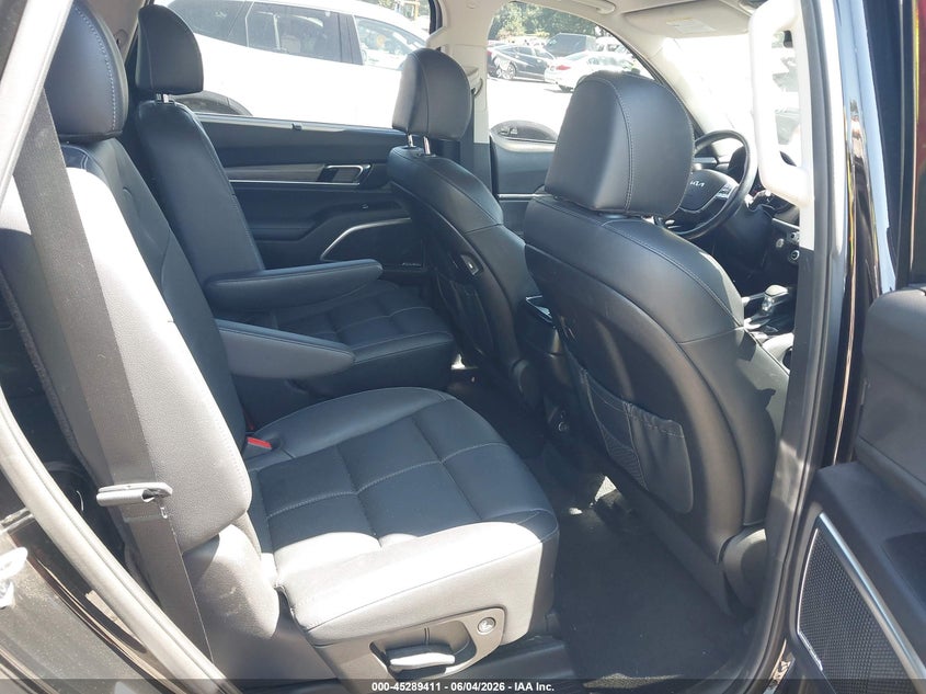 2022 Kia Telluride VIN 5XYP54HC4NG251658 IAAI salvage auction — LEFT SIDE, Salvage Title, sold $8,825 on 2026-07-24 (photo 8)