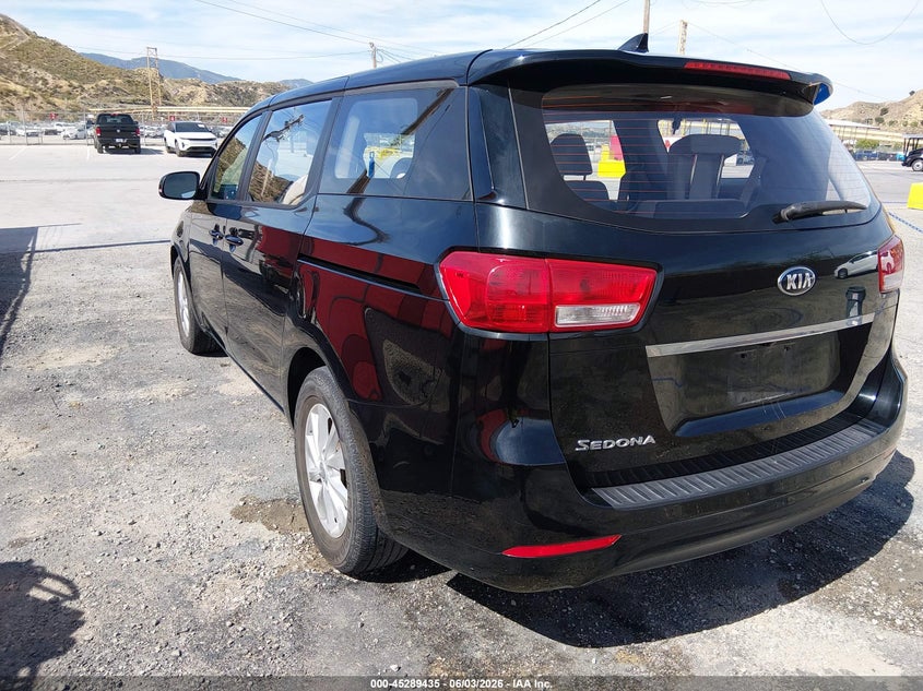 2018 Kia SEDONA VIN KNDMA5C13J6373984 IAAI salvage auction — NORMAL WEAR, SF97 (California), sold $4,250 on 2026-07-28 (photo 3)
