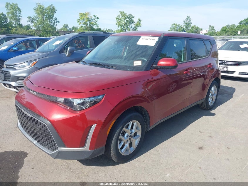 2025 Kia Soul VIN KNDJ23AU4S7270845 IAAI salvage auction — RIGHT SIDE, Salvage Title, sold $5,775 on 2026-07-14 (photo 2)