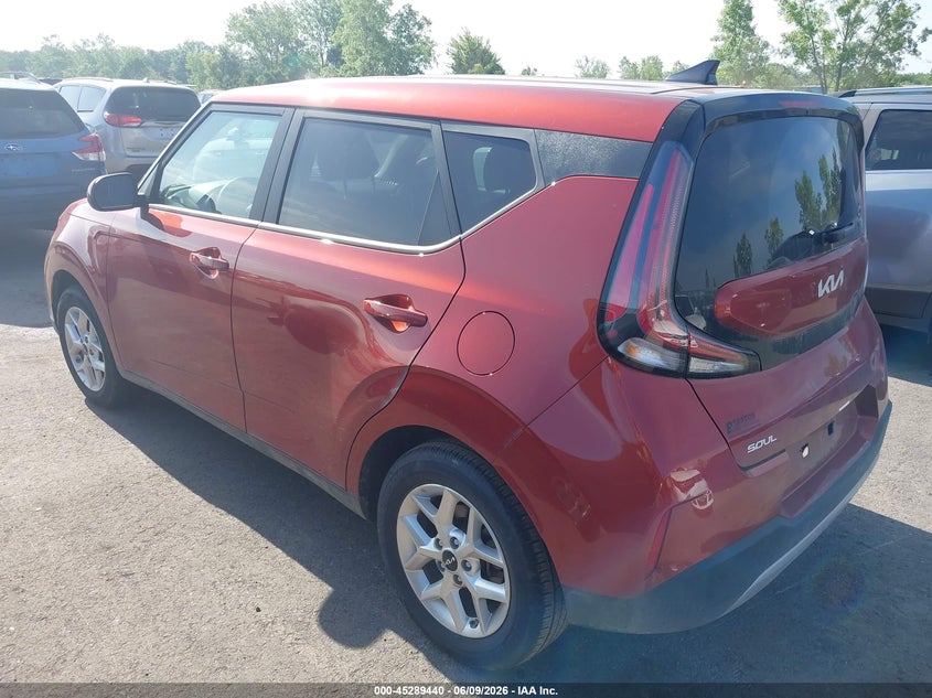 2025 Kia Soul VIN KNDJ23AU4S7270845 IAAI salvage auction — RIGHT SIDE, Salvage Title, sold $5,775 on 2026-07-14 (photo 3)