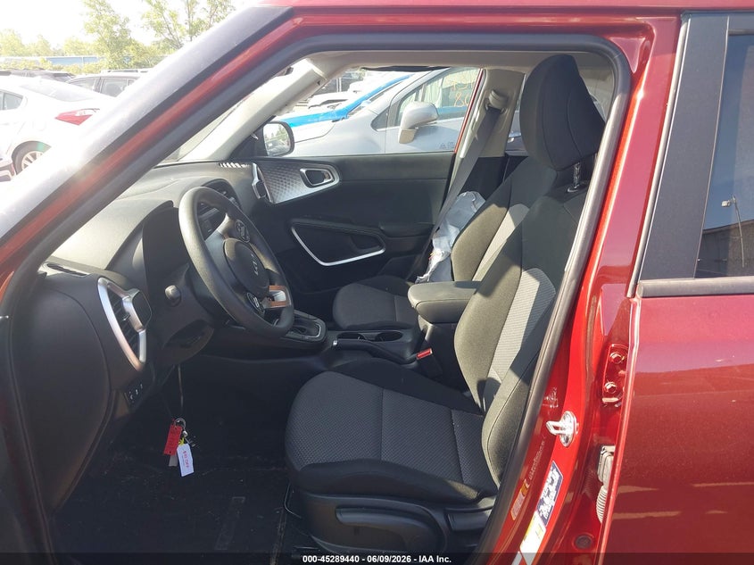 2025 Kia Soul VIN KNDJ23AU4S7270845 IAAI salvage auction — RIGHT SIDE, Salvage Title, sold $5,775 on 2026-07-14 (photo 5)