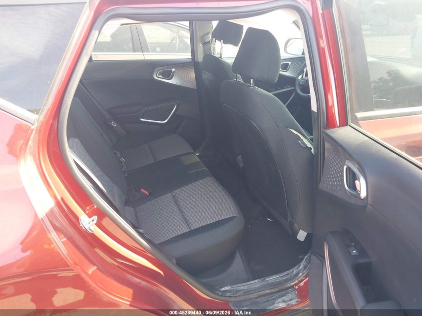 2025 Kia Soul VIN KNDJ23AU4S7270845 IAAI salvage auction — RIGHT SIDE, Salvage Title, sold $5,775 on 2026-07-14 (photo 8)