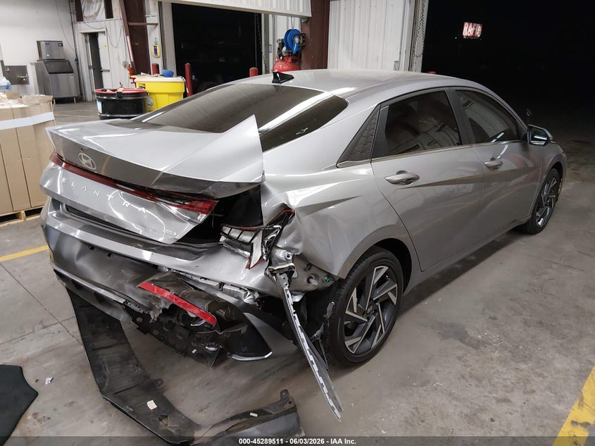 2026 Hyundai Elantra VIN KMHLN4DJXTU191718 IAAI salvage auction — REAR END, Salvage Title, sold $7,300 on 2026-07-28 (photo 4)