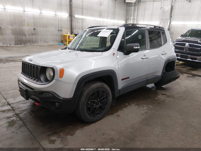 2018 Jeep Renegade VIN ZACCJBCB5JPJ04690 IAAI salvage auction — RIGHT SIDE, Salvage Title, sold $1,300 on 2026-07-15 (photo 2)