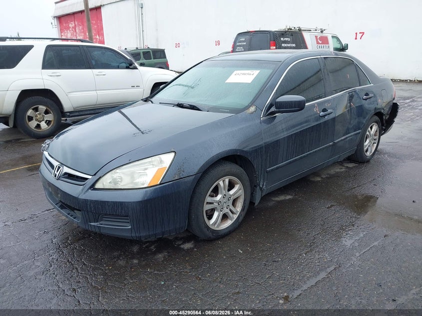 2007 Honda Accord VIN 1HGCM56827A220550 IAAI salvage auction — LEFT SIDE, Salvage (Oregon), sold $425 on 2026-07-09 (photo 2)