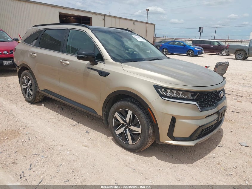 2021 Kia Sorento VIN 5XYRL4LC0MG056578 IAAI salvage auction — SIDE, Salvage Title, sold $5,800 on 2026-07-12 (photo 1)