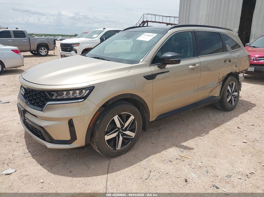2021 Kia Sorento VIN 5XYRL4LC0MG056578 IAAI salvage auction — SIDE, Salvage Title, sold $5,800 on 2026-07-12 (photo 2)