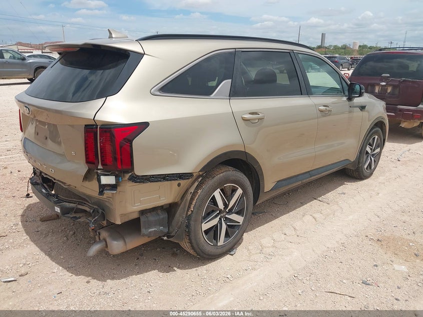2021 Kia Sorento VIN 5XYRL4LC0MG056578 IAAI salvage auction — SIDE, Salvage Title, sold $5,800 on 2026-07-12 (photo 4)