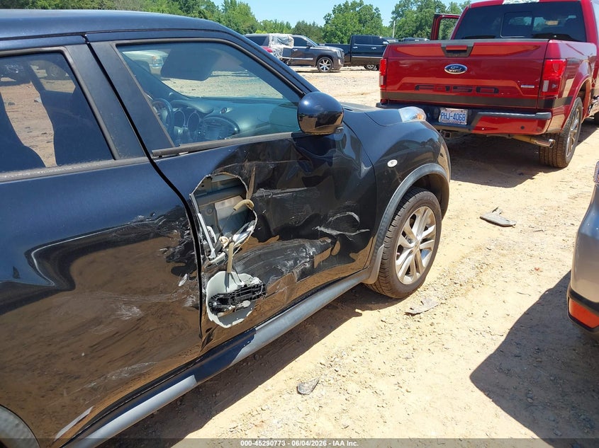 2013 Nissan Juke VIN JN8AF5MVXDT210670 IAAI salvage auction — RIGHT SIDE, Salvage Title, sold $1,350 on 2026-07-13 (photo 6)