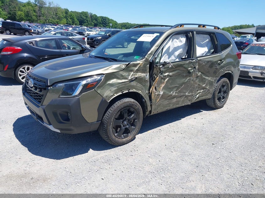 2025 Subaru Forester VIN JF2SKAJC5SH402118 IAAI salvage auction — LEFT SIDE, Salvage Title, sold $8,700 on 2026-07-14 (photo 2)