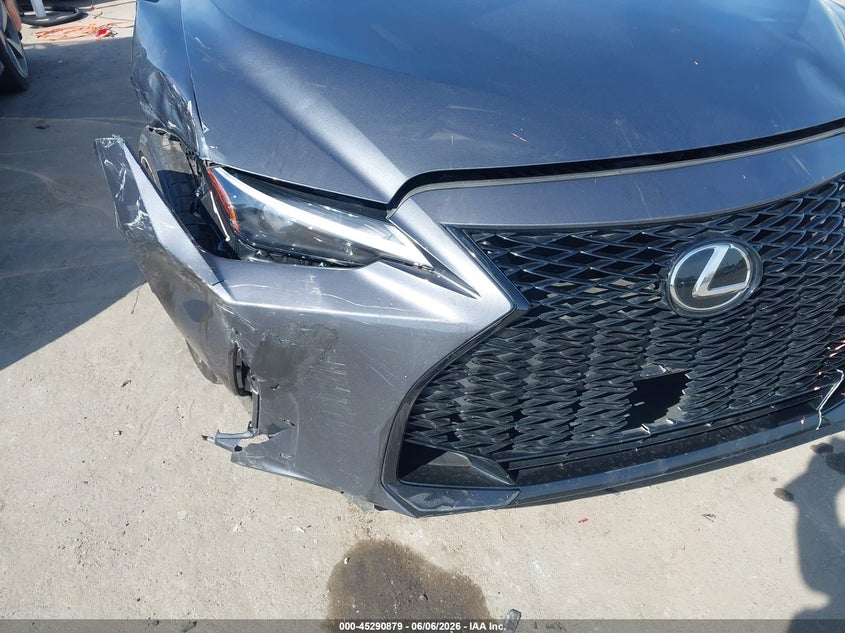 2025 Lexus Is VIN JTHBZ1B28S5083023 IAAI salvage auction — FRONT END, Salvage Title, sold $17,000 on 2026-07-09 (photo 6)