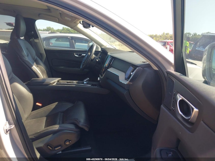 2022 Volvo Xc60 VIN YV4L12DL5N1065628 IAAI salvage auction — REAR END, Salvage Title, sold $14,100 on 2026-07-10 (photo 5)