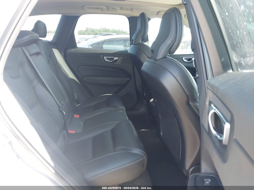 2022 Volvo Xc60 VIN YV4L12DL5N1065628 IAAI salvage auction — REAR END, Salvage Title, sold $14,100 on 2026-07-10 (photo 8)