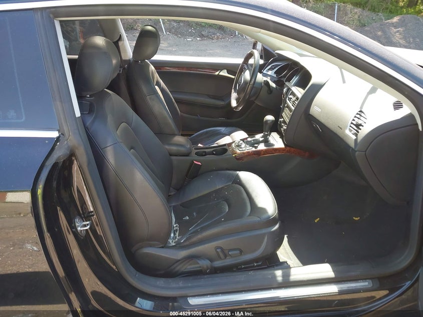 2011 Audi A5 VIN WAULFAFR1BA013146 IAAI salvage auction — FRONT END, Salvage (Massachusetts), sold $325 on 2026-07-14 (photo 5)