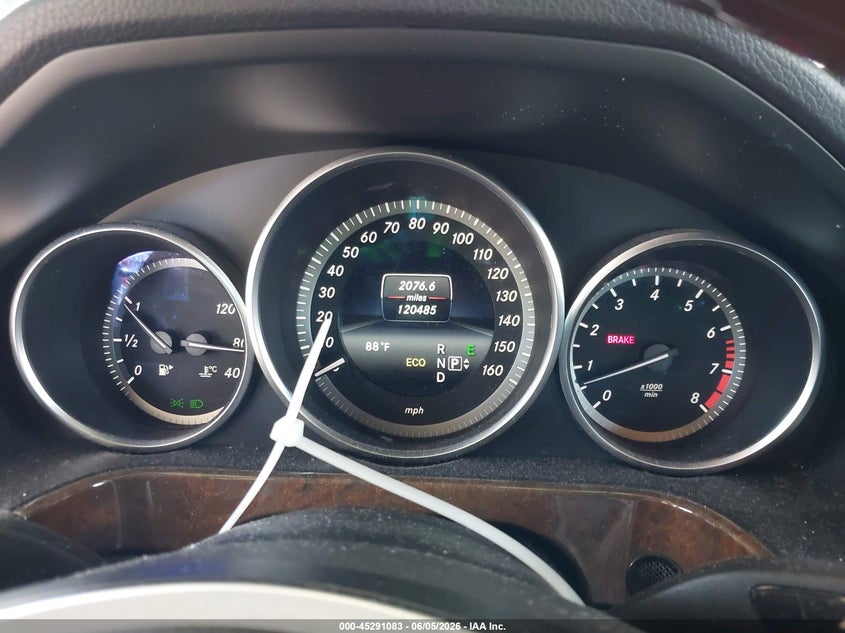 2014 Mercedes-benz E-klasse VIN WDDHF8JB5EA977917 IAAI salvage auction — RIGHT REAR, Salvage Title, sold $2,900 on 2026-07-09 (photo 7)