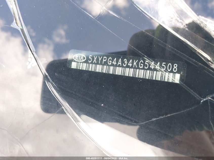 2019 Kia Sorento VIN 5XYPG4A34KG544508 IAAI salvage auction — BIO HAZARD, Salvage Title, sold $1,650 on 2026-07-15 (photo 9)