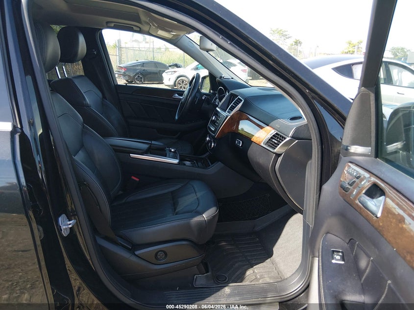 2016 Mercedes-benz Gl-klasse VIN 4JGDF6EE2GA653856 IAAI salvage auction — LEFT REAR, Salvage (Illinois), sold $3,625 on 2026-07-22 (photo 5)