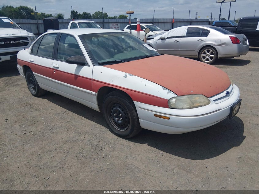 1998 Chevrolet Lumina VIN 2G1WL52M0W1103794 — IAAI salvage auction photo