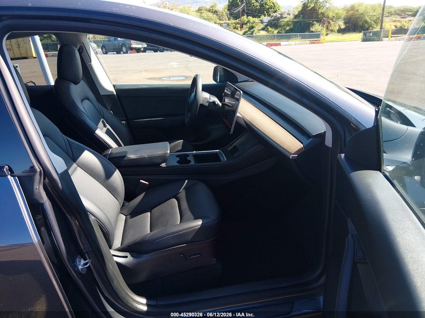 2022 Tesla Model y VIN 7SAYGDEF8NF407739 IAAI salvage auction — REAR END, Salvage Title, sold $3,550 on 2026-07-28 (photo 5)