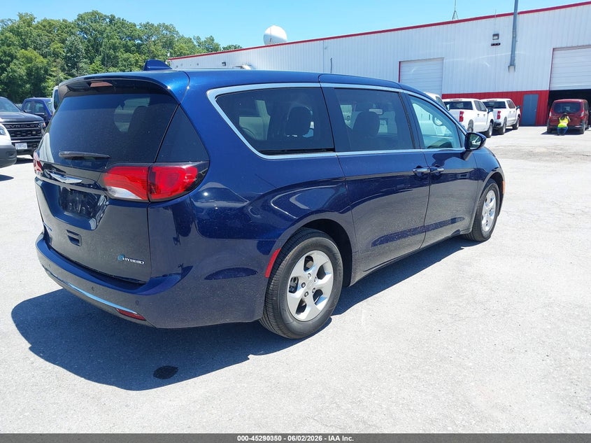2018 Chrysler Pacifica VIN 2C4RC1H7XJR276246 IAAI salvage auction — NORMAL WEAR, Sf97 (Maryland), sold $7,300 on 2026-07-21 (photo 4)