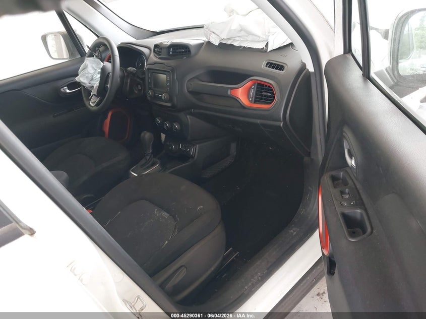 2020 Jeep Renegade VIN ZACNJBAB7LPL24184 IAAI salvage auction — RIGHT FRONT, Salvage Title, sold $875 on 2026-07-22 (photo 5)