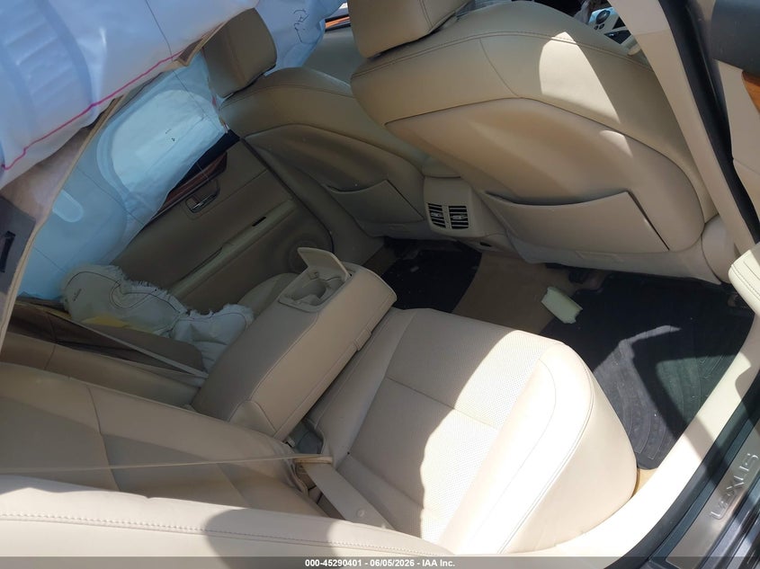 2013 Lexus VIN JTHBW1GG3D2012054 IAAI salvage auction — LEFT SIDE, Clear (Massachusetts), sold $975 on 2026-07-28 (photo 8)