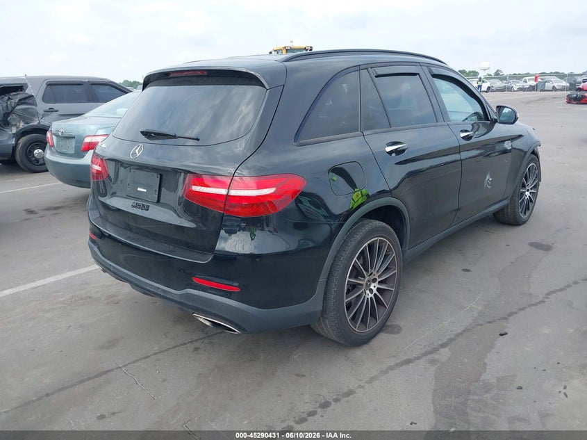 2018 Mercedes-benz Glc VIN WDC0G4JB7JV057894 IAAI salvage auction — RIGHT FRONT, Salvage Title, sold $4,950 on 2026-07-29 (photo 4)
