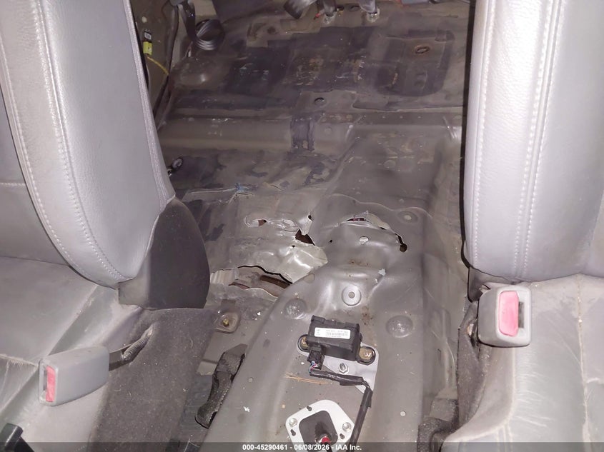 2017 Toyota Tundra VIN 5TFBW5F19HX635869 IAAI salvage auction — UNDERCARRIAGE, Salvage (Maine), sold $9,100 on 2026-08-22 (photo 6)